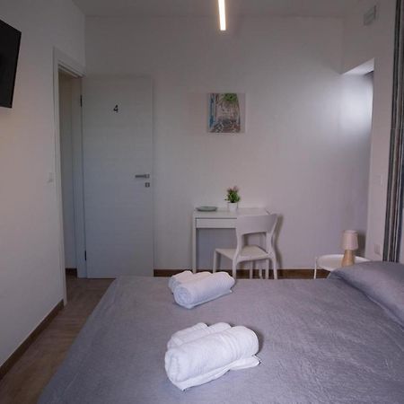 Largo Sicilia B&B Avola Buitenkant foto