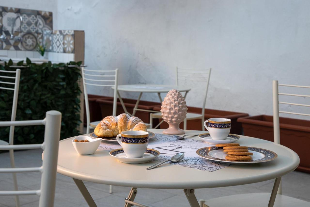 Largo Sicilia B&B Avola Buitenkant foto